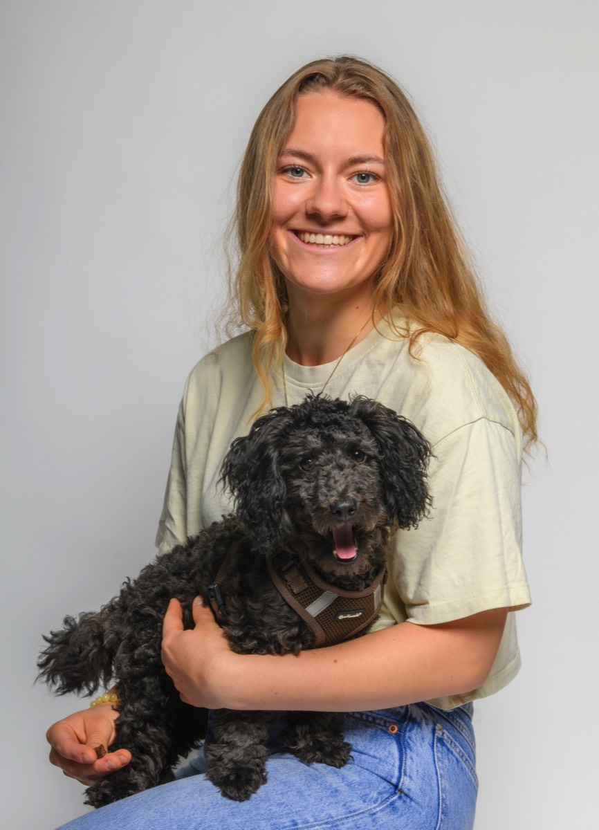 Physiotherapie mit Therapiehund
